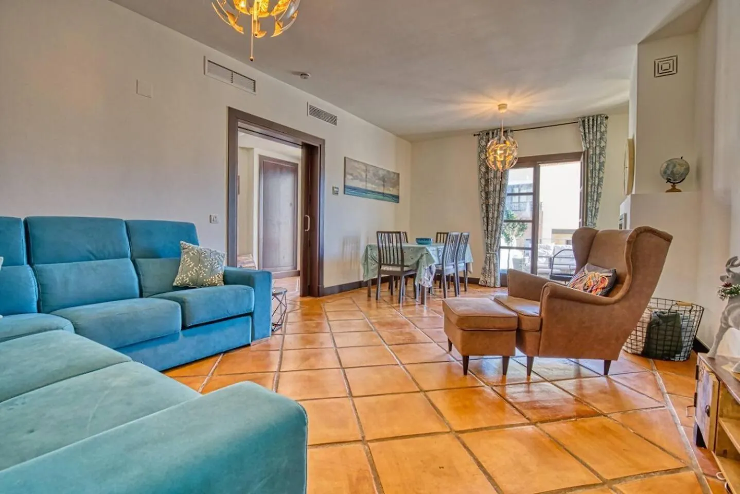 הוילה Casa Montana Benahavís בקתה